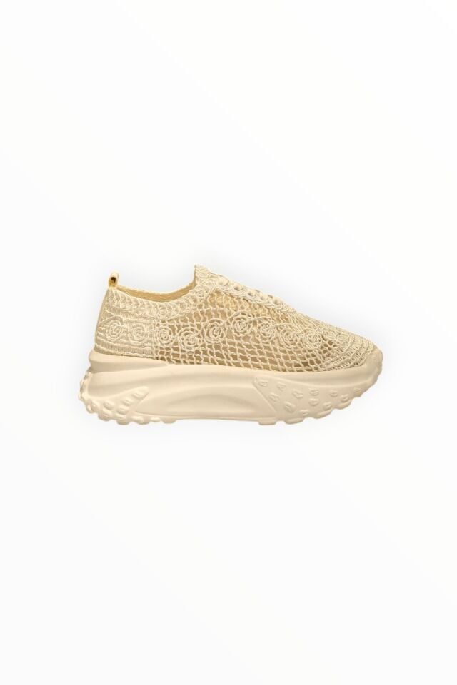 KADIN GÜPÜR DETAYLI BAĞCIKLI SNEAKER BEYAZ - 39