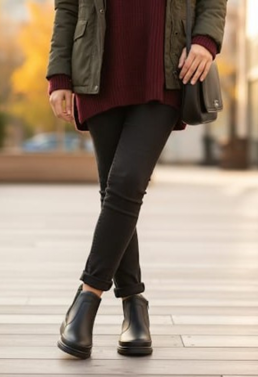 KADIN SİYAH ORTOPEDİK TABANLI İÇİ KÜRKLÜ TAŞ DETAYLI KIŞLIK BOT & BOOTİE 38 - SİYAH