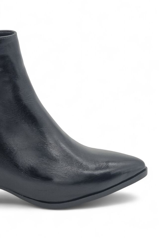 KADIN ÇİFT TOKA DETAYLI TOPUKLU BOT SİYAH RUGAN - 40