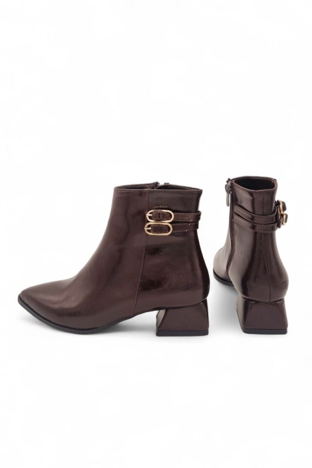 KADIN ÇİFT TOKA DETAYLI TOPUKLU BOT KAHVERENGİ RUGAN - 40