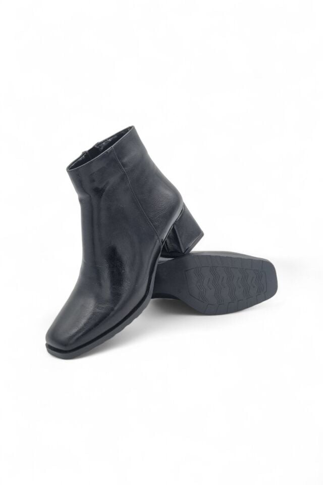 KADIN GÜNLÜK ŞIK KÜT BURUN TOPUKLU BOT 40 - SİYAH RUGAN