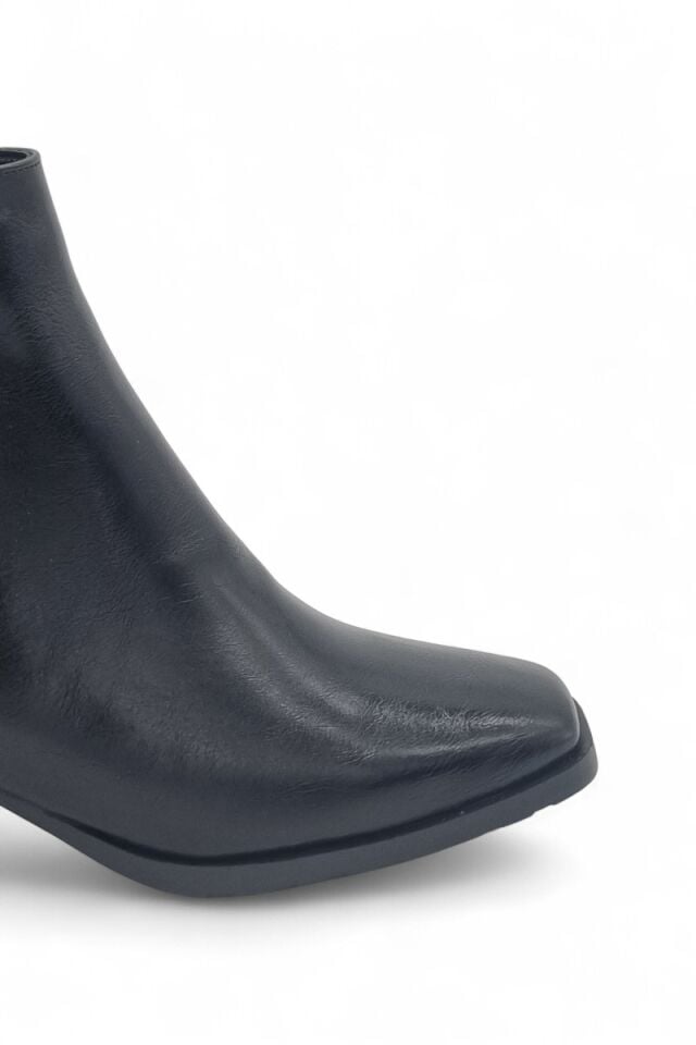 KADIN GÜNLÜK ŞIK KÜT BURUN TOPUKLU BOT 40 - SİYAH RUGAN