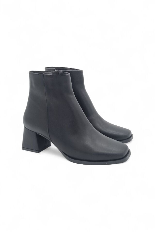 KADIN GÜNLÜK ŞIK KÜT BURUN TOPUKLU BOT 40 - SİYAH CİLT