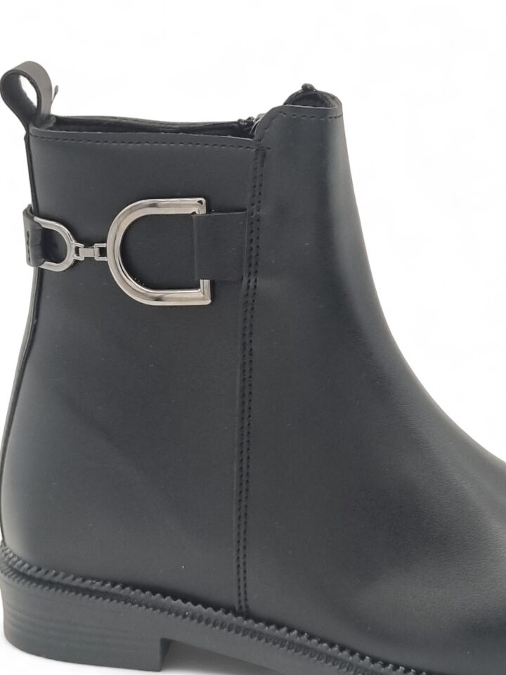 KADIN ALÇAK TABANLI TOKA DETAYLI FERMUARLI BOT