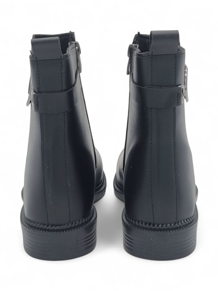 KADIN ALÇAK TABANLI TOKA DETAYLI FERMUARLI BOT SİYAH - 40