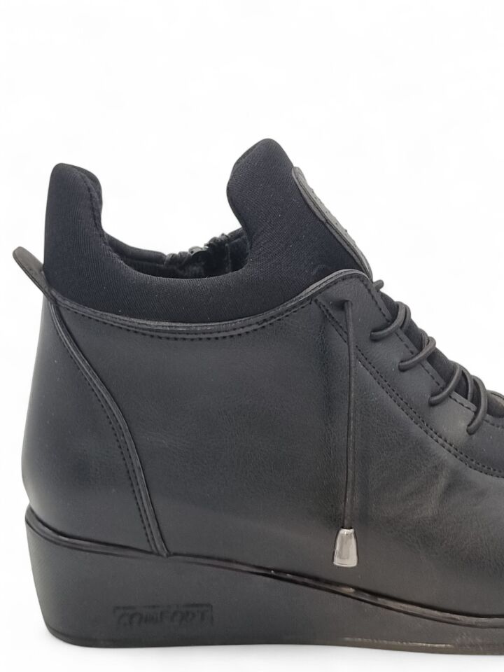 KADIN AKILLI (LASTİK) BAĞCIKLI POLİ TABANLI RAHAT BOT SİYAH - 40