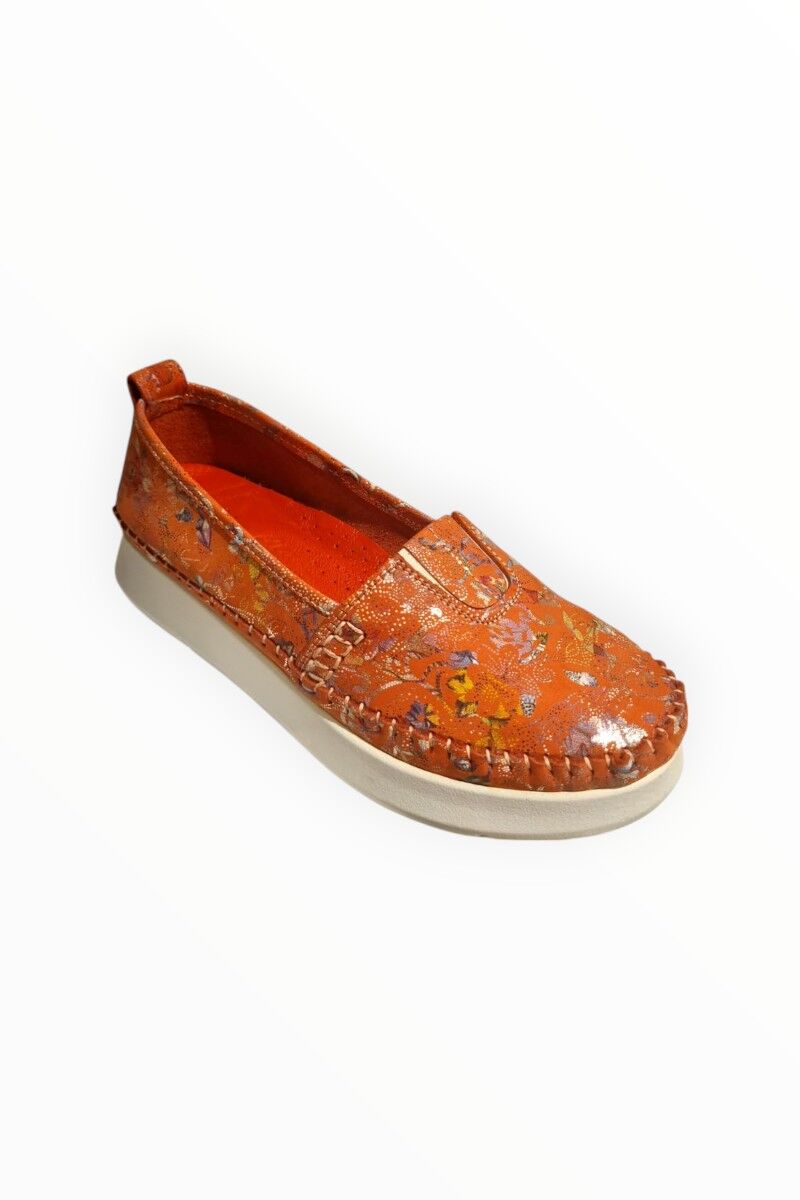 KADIN HAKİKİ DERİ KIRMIZI DESENLİ AYAKKABI