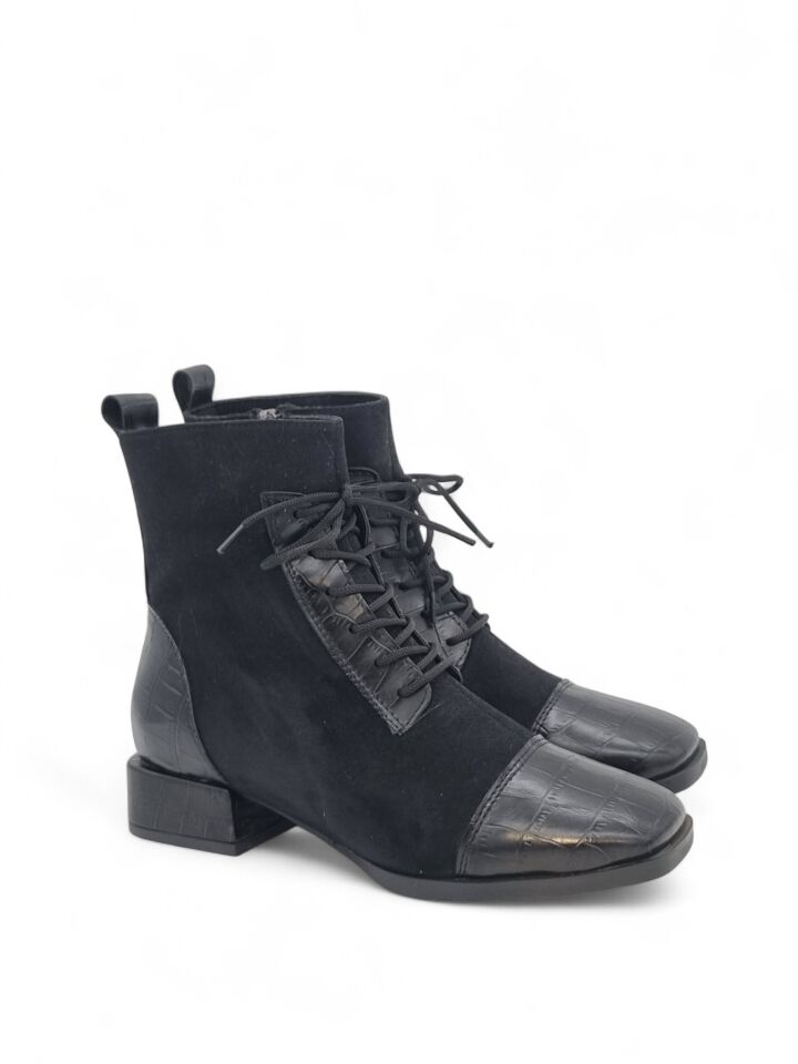 KADIN BAĞCIKLI KÜT BURUN HAKİKİ SÜET DERİ DETAYLI TOPUKLU KLASİK BOT SİYAH SÜET - 40