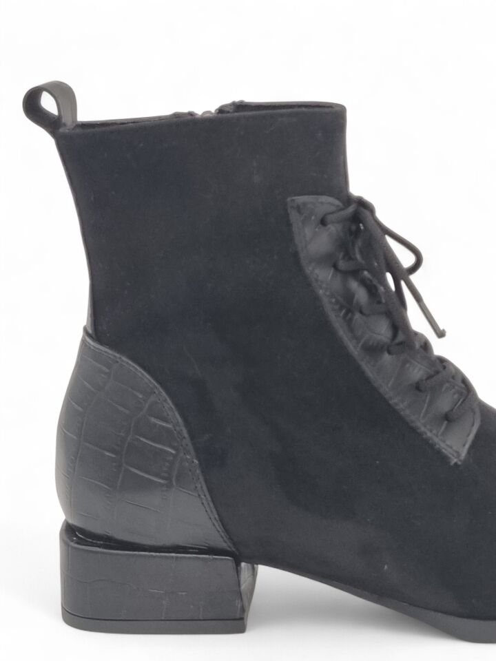 KADIN BAĞCIKLI KÜT BURUN HAKİKİ SÜET DERİ DETAYLI TOPUKLU KLASİK BOT SİYAH SÜET - 40