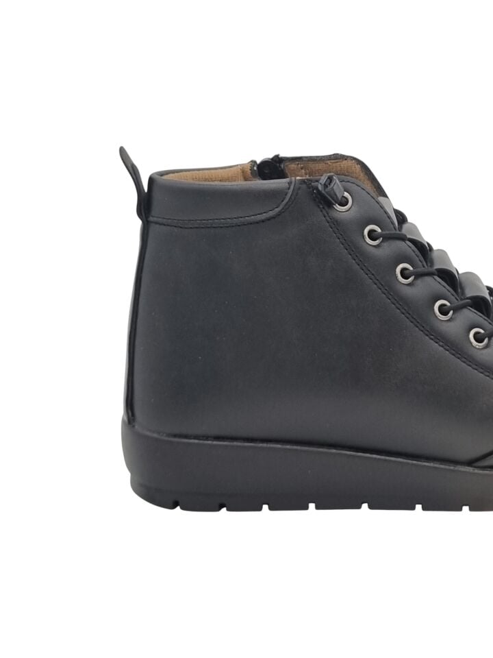 KADIN AKILLI BAĞCIKLI FERMUARLI ORTOPEDİK TABANLI BOT