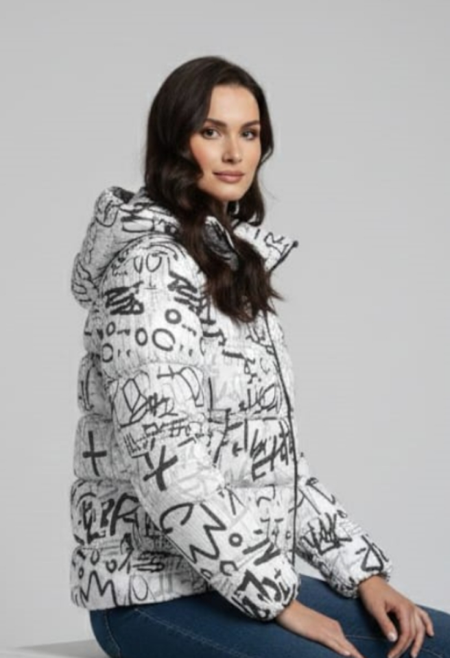KADIN GRAFİTİ DESENLİ KAPŞONLU ŞİŞME MONT 42 - GRİ